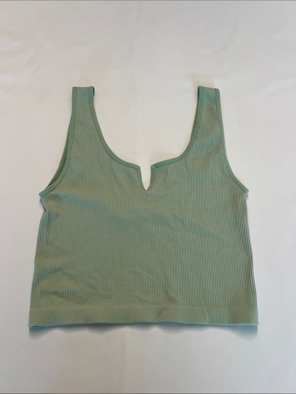 ANWND womens size Med-Large Ribbed V-Notch Crop Tank Top - Sage Green